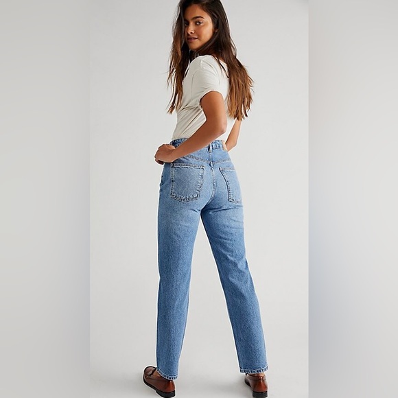 We The Free Denim - We the Free CRVY Siren Low Rise Straight Jeans